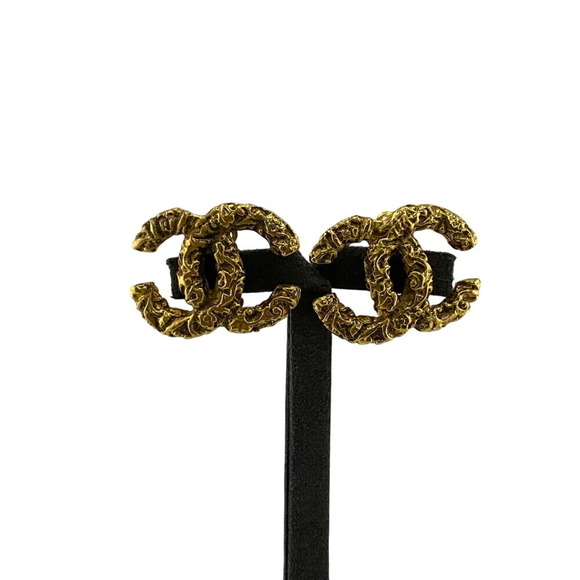 CHANEL Gold Logo Earrings - Picture 5 of 7